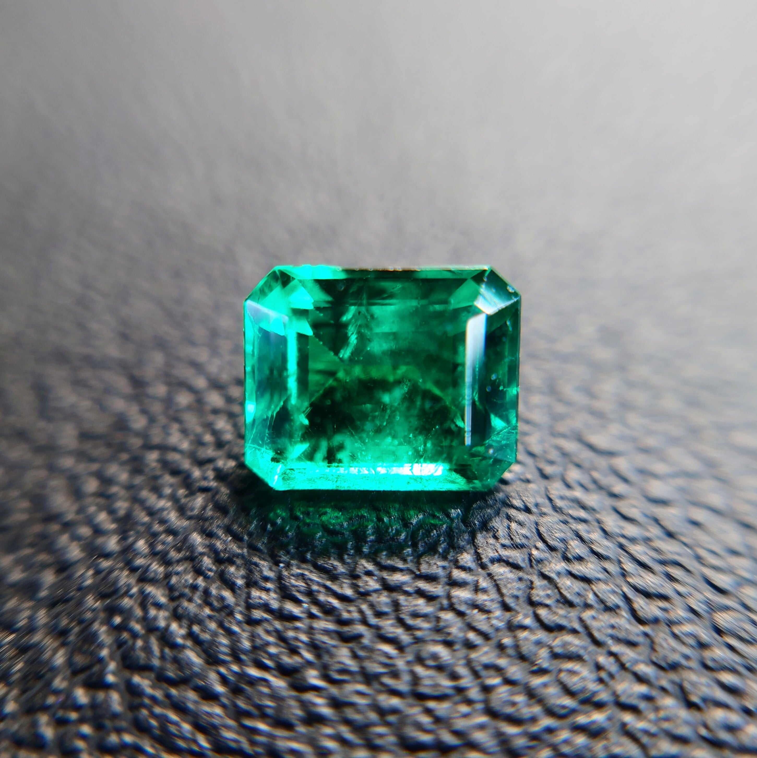 希少 Emerald 0.83ct No Oil Colombia GIA ルース☆ | wisteria777