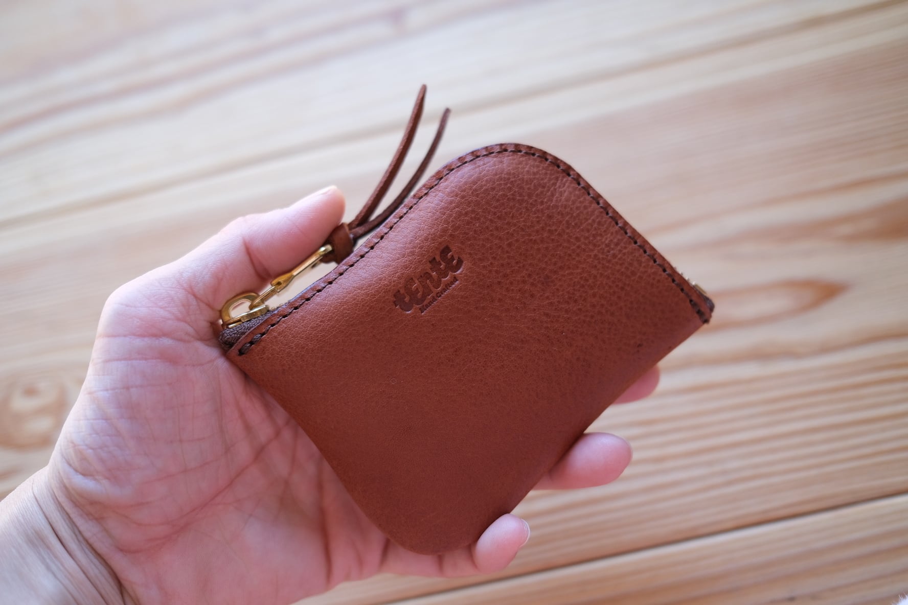 《即納》Lzip case【marron】