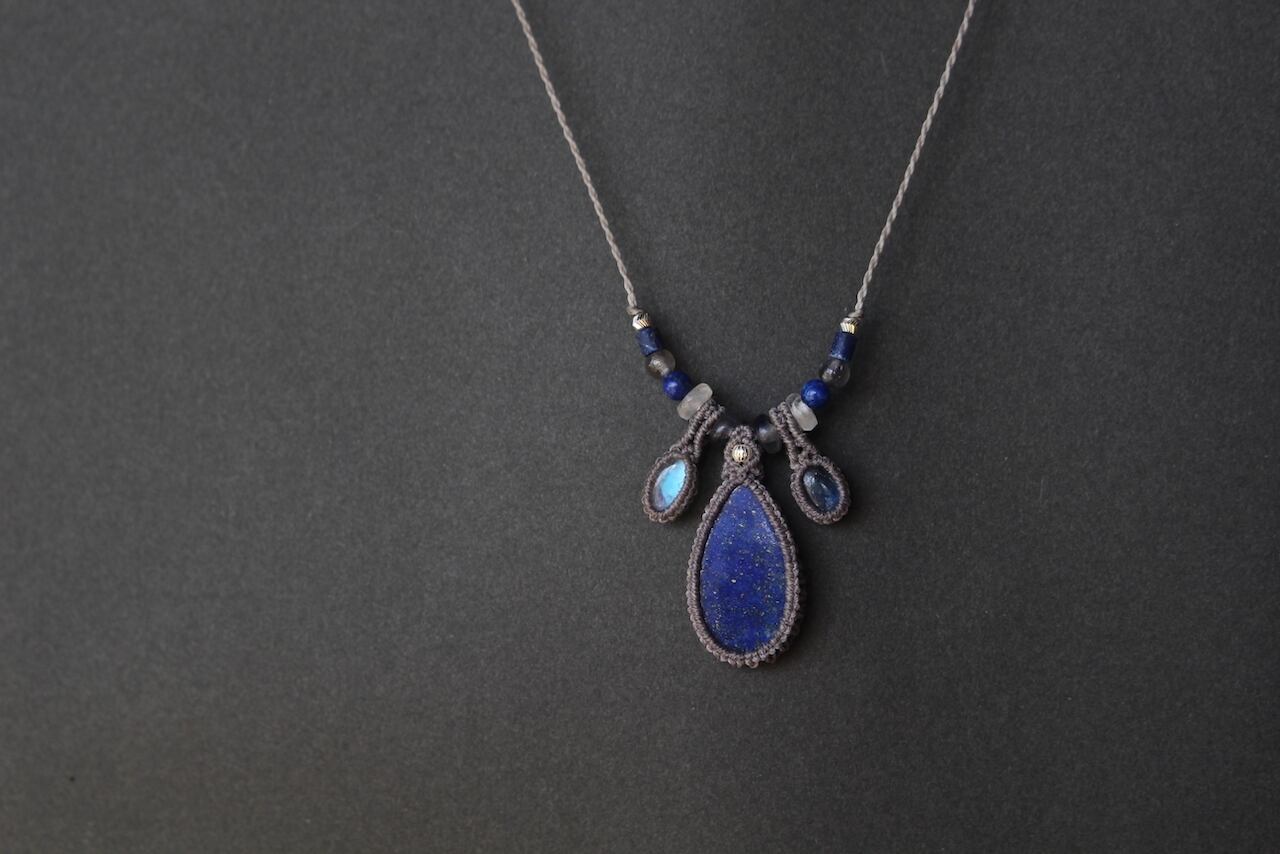 Lapis lazuli & Rainbow moonstone & Kyanite micro macrame necklace