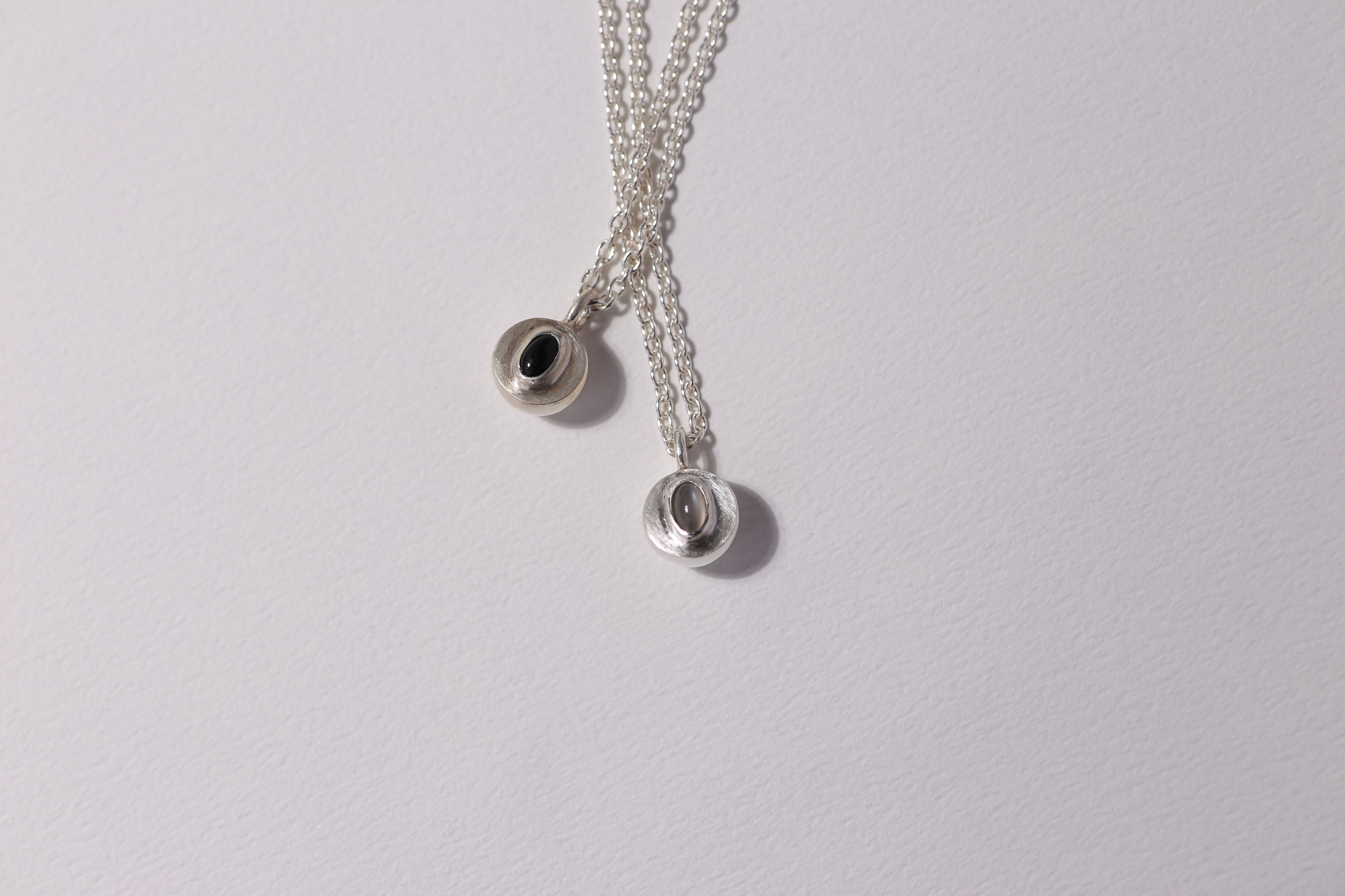 RSN-3 ball gem necklace | Rema.
