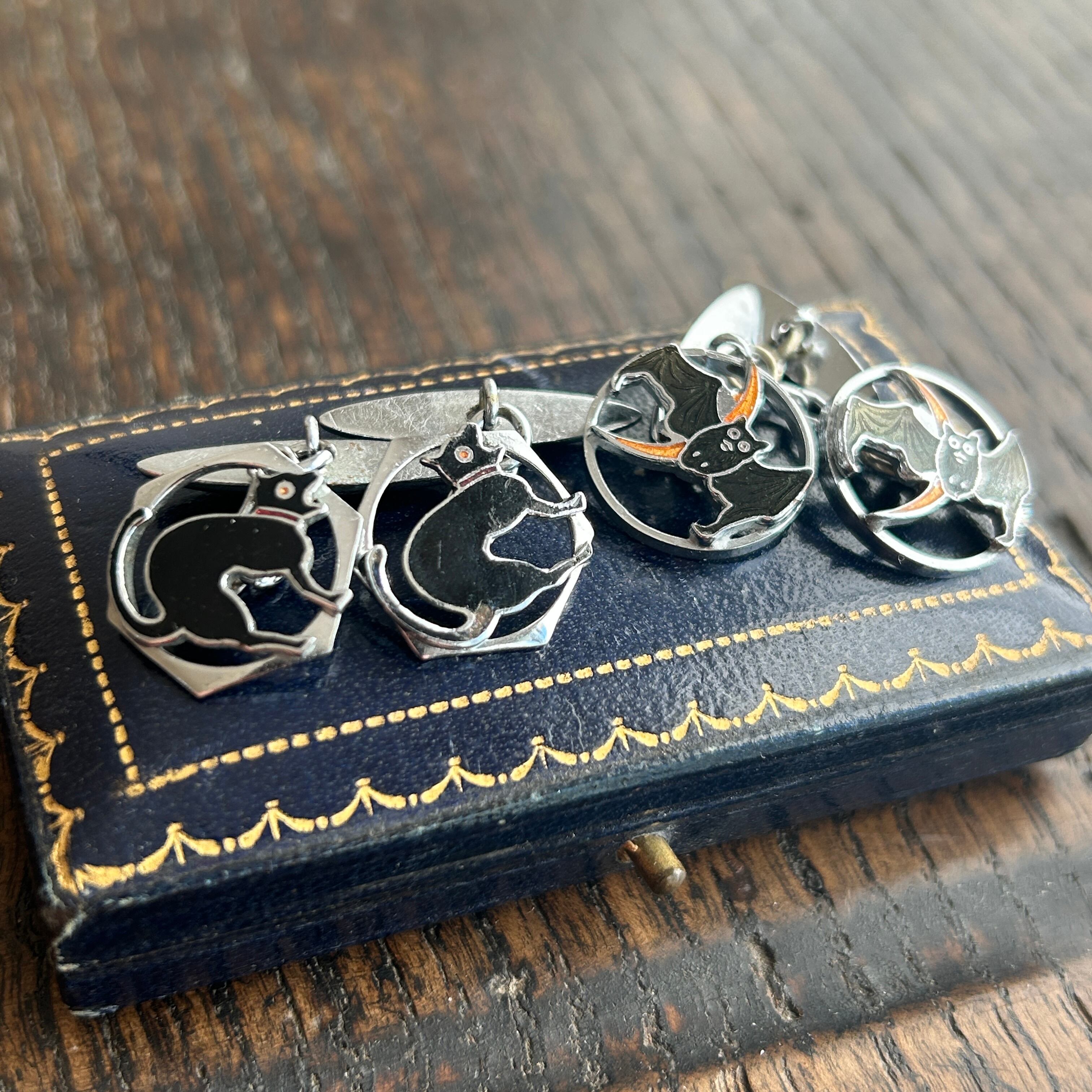 アンティーク　和製ヌーボー　黒猫のカフス