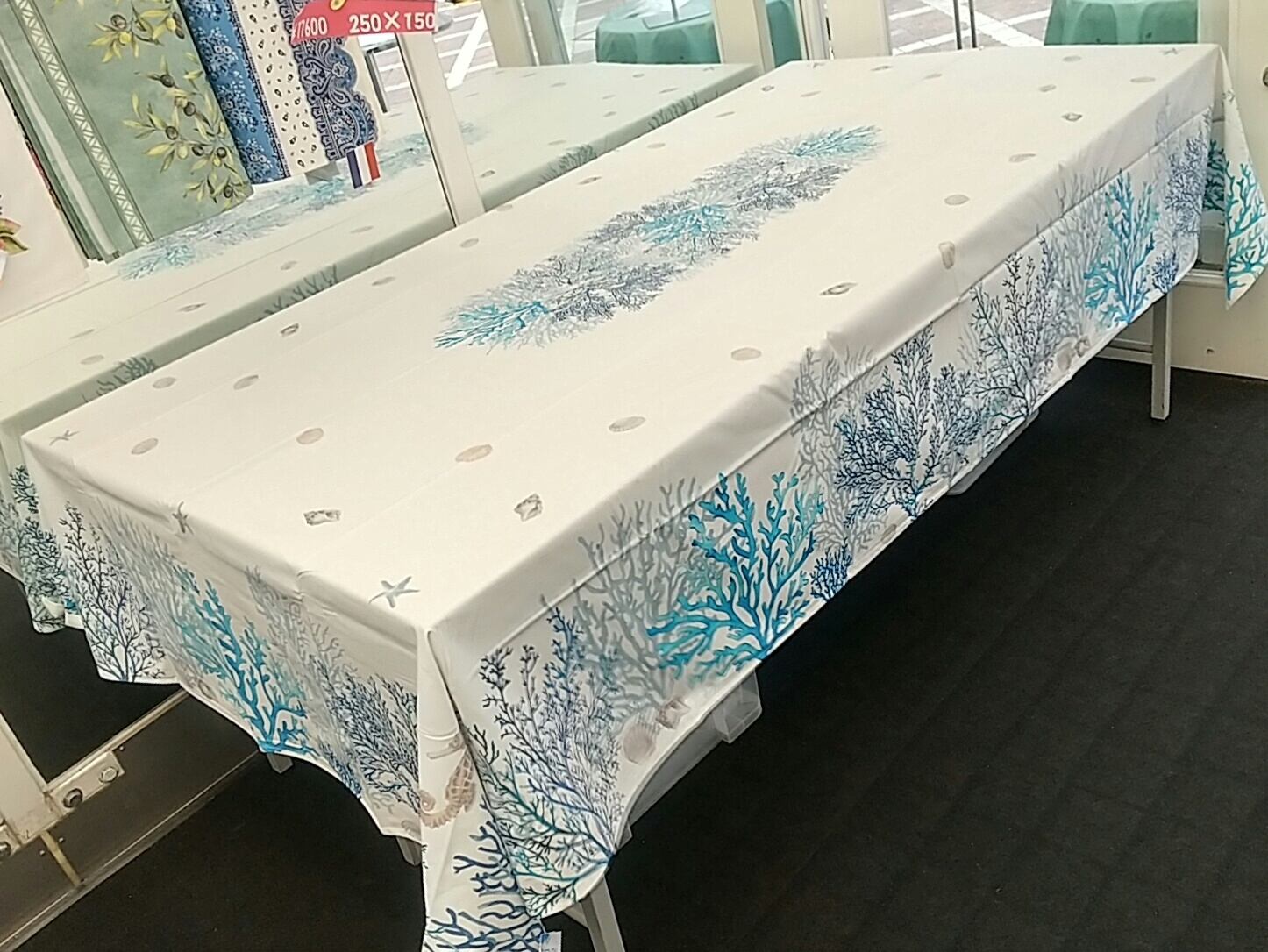 南仏プロバンスのテーブルクロス ファビウス