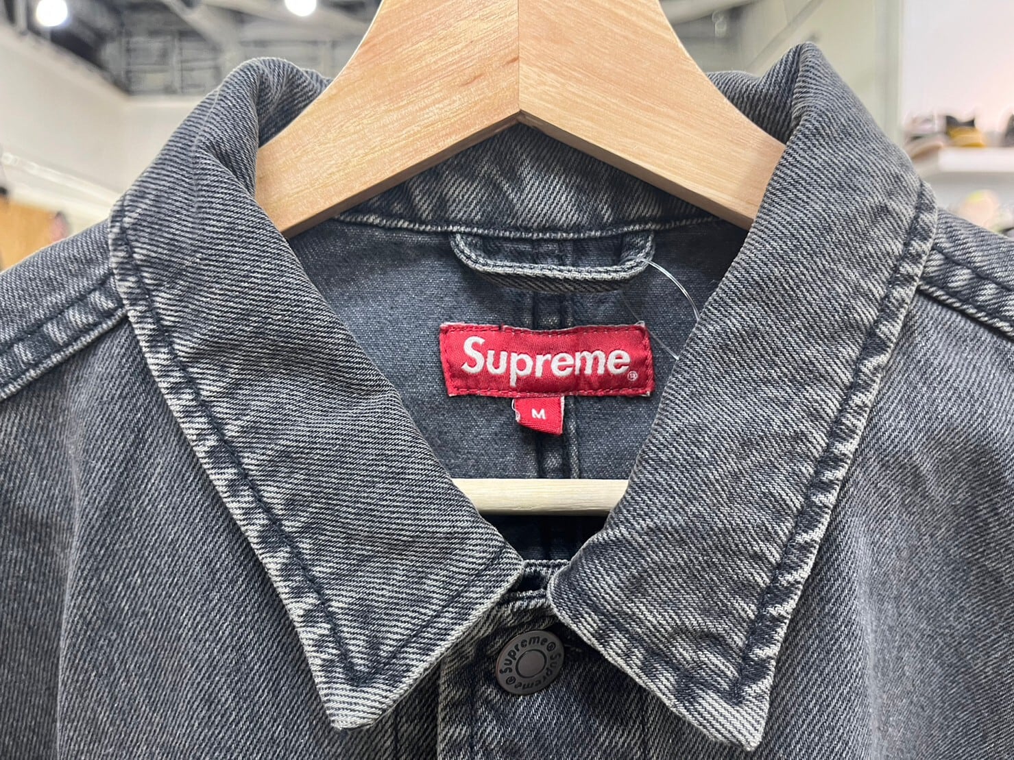 Supreme DENIM CHORE COAT BLACK MEDIUM 19207 | BRAND BUYERS OSAKA