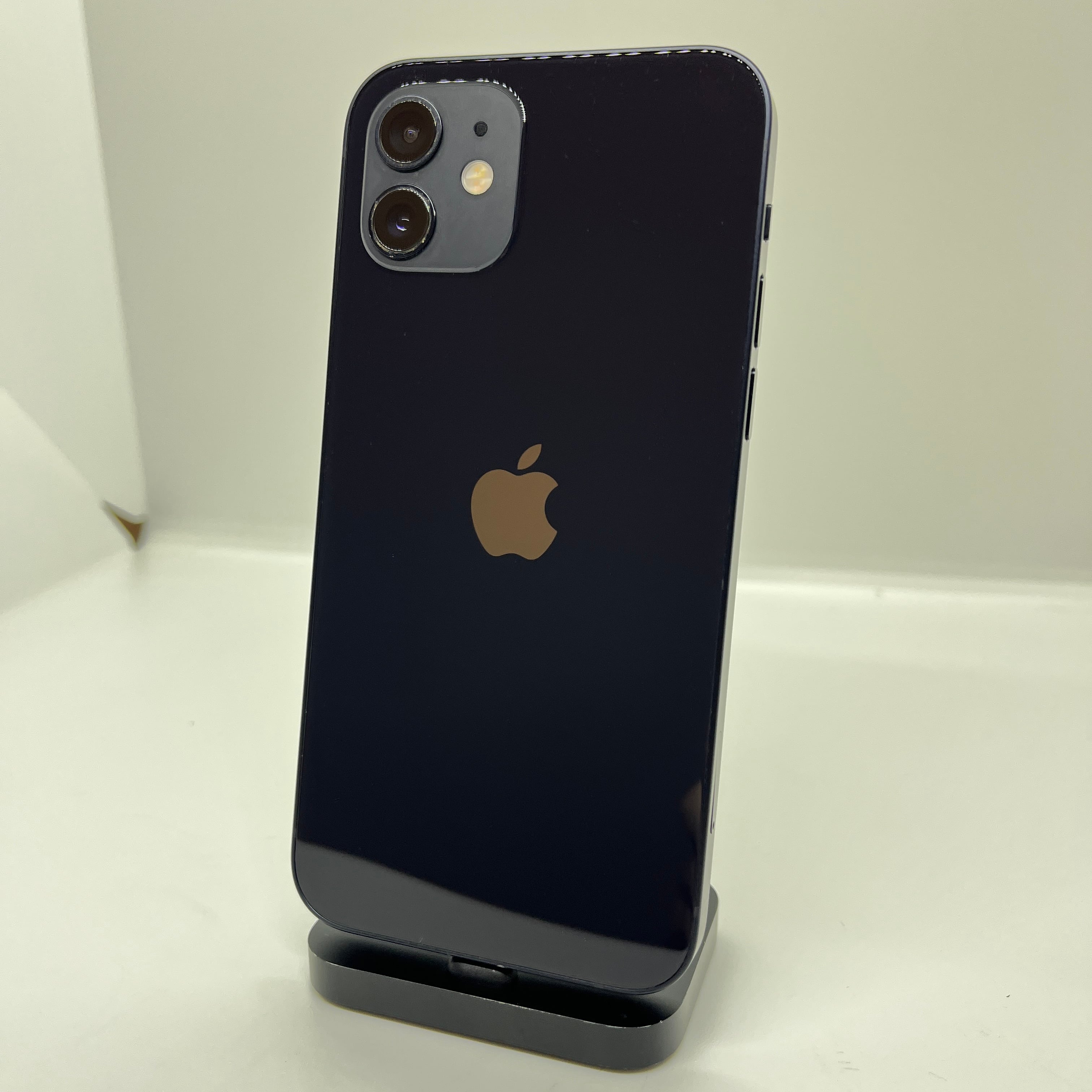 バッテリー最大容量100％】iPhone13 128GB グリーン【SIMロック解除