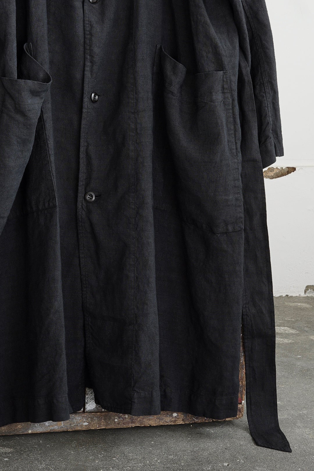 CHEZ VIDALENC - COAT TRENCH - ANTIC LINEN (BLACK) | Brownie