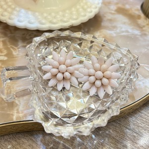 50's vintage ceramic pink flower earring