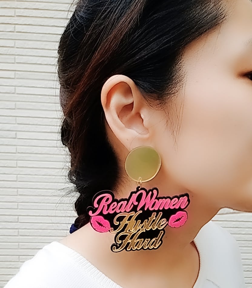 パワフルピアス BIG ハッスル 大振り 大きい 大ふり ピアス イヤリング 唇 クラブ イベント 衣装 ダンス 派手 個性派