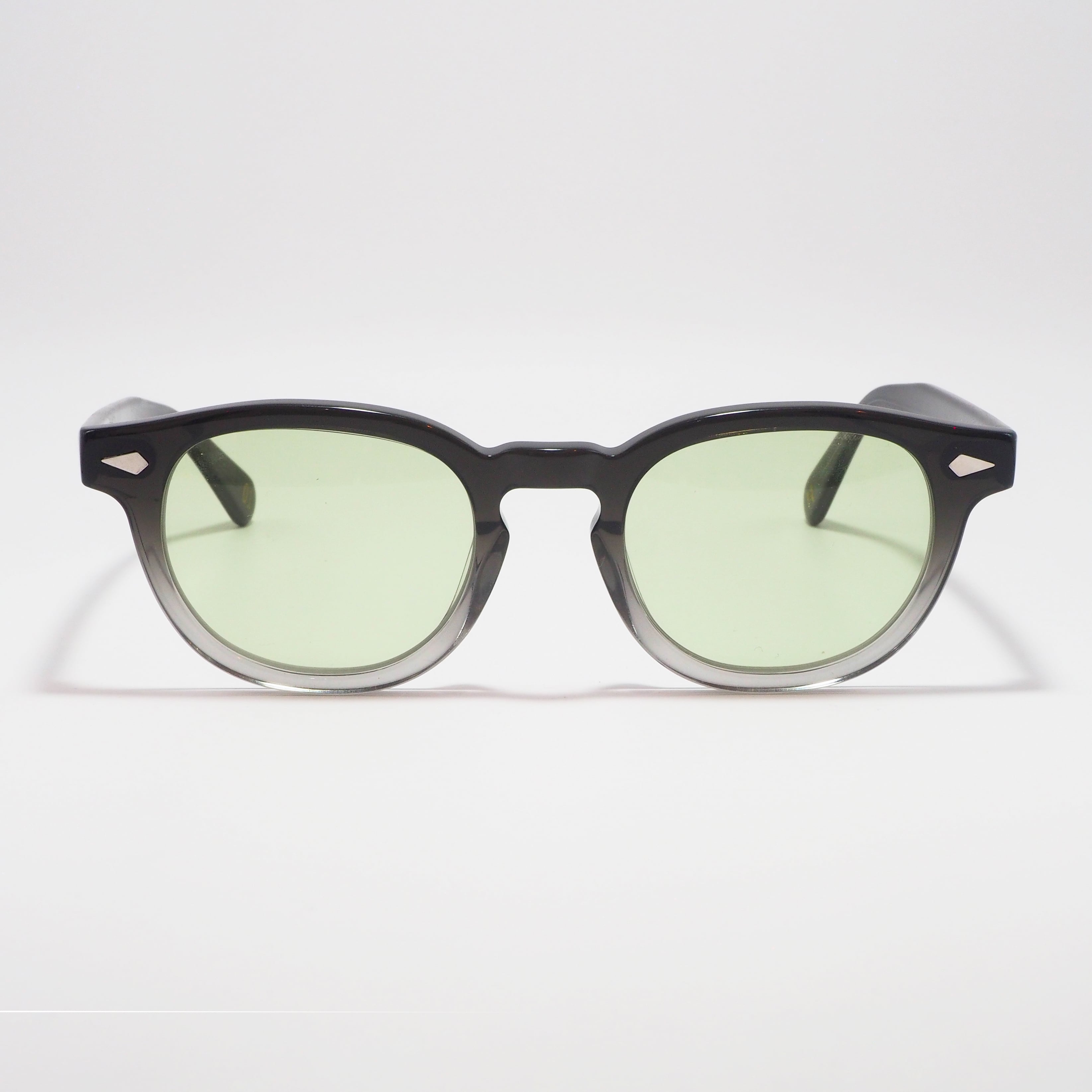 H OPTICAL | BEARD ROOM