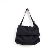 E R A. B.T NO MESSENGER BAG K012B