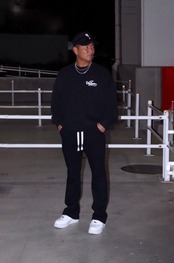 カジュアルフレアパンツ