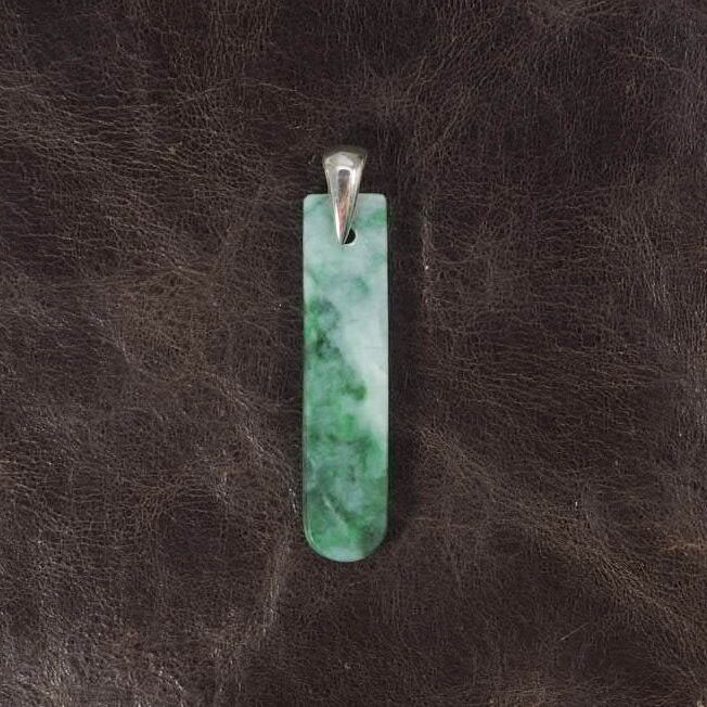 糸魚川翡翠 深緑 ペンダントトップ 3.4g Itoigaw green Jadeite