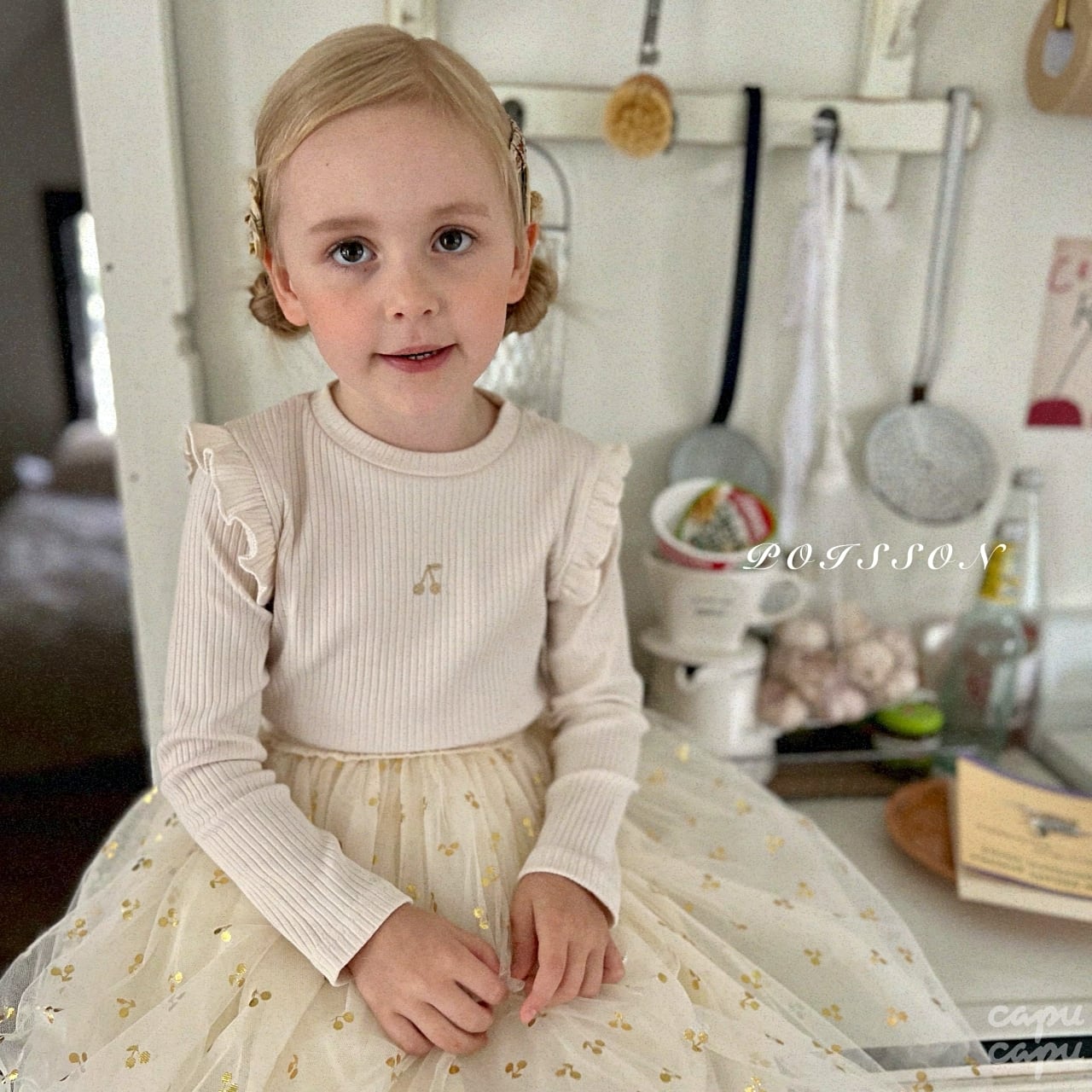 «sold out»«poisson» プアンフリルトップス 3colors