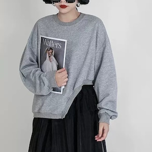 ASYMMETRIC CUT OUT HEM ROUND NECK SOLID SWEAT SHIRT 2colors M-7804