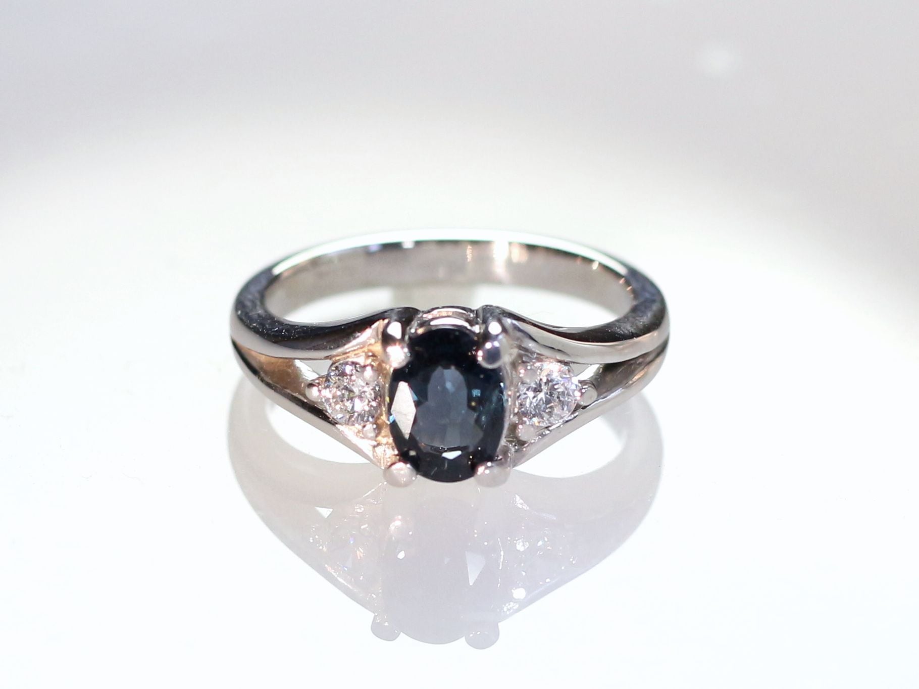 Pt900 ブルースピネルリング 1.03ct | Atelier Ozaki