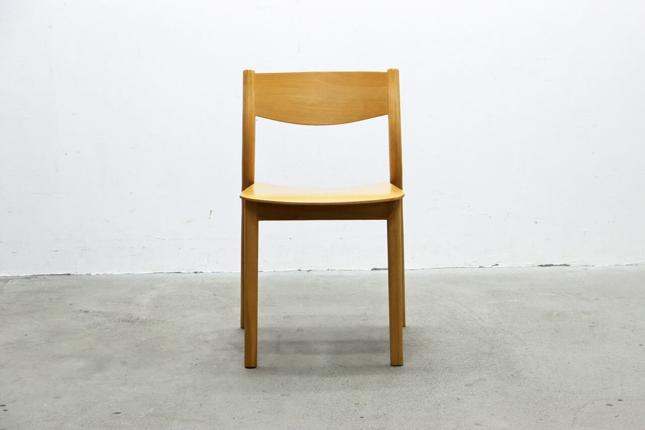 無印良品 ダイニングチェア ナチュラル 人気の無印良品(MUJI)のオーク無垢材を使用したダイニングチェアー・丸