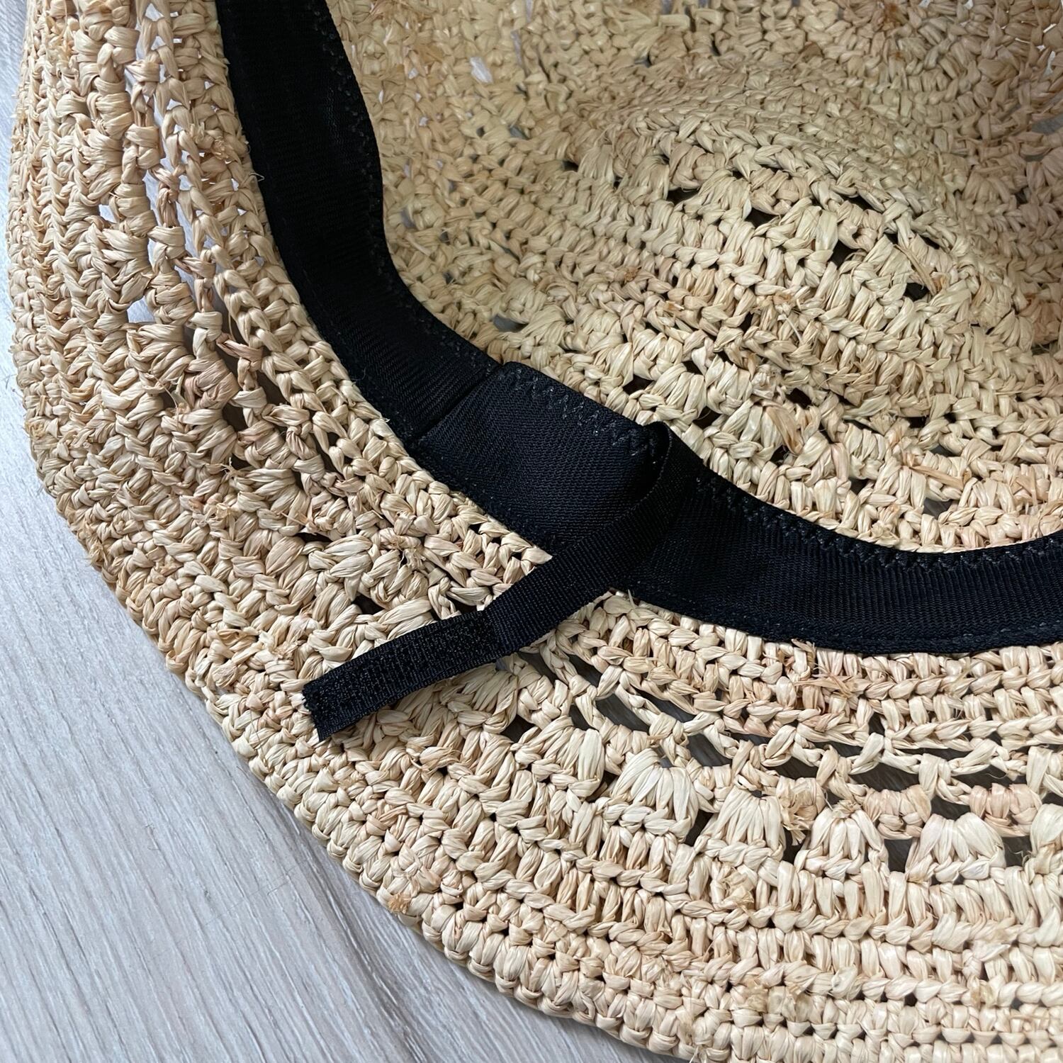 天然草木ラフィア】経年劣化を楽しむ♡透かし編みボーダーハット 帽子 天然草木ラフィア】経年劣化を楽しむ♡透かし編みボーダーハット 帽子