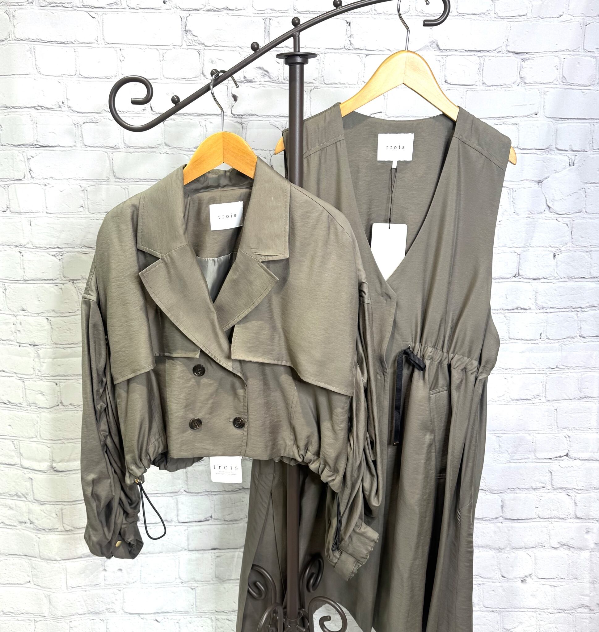 trois トロワ ワッシャーデシンロングジレ T261-83014 | Select Shop