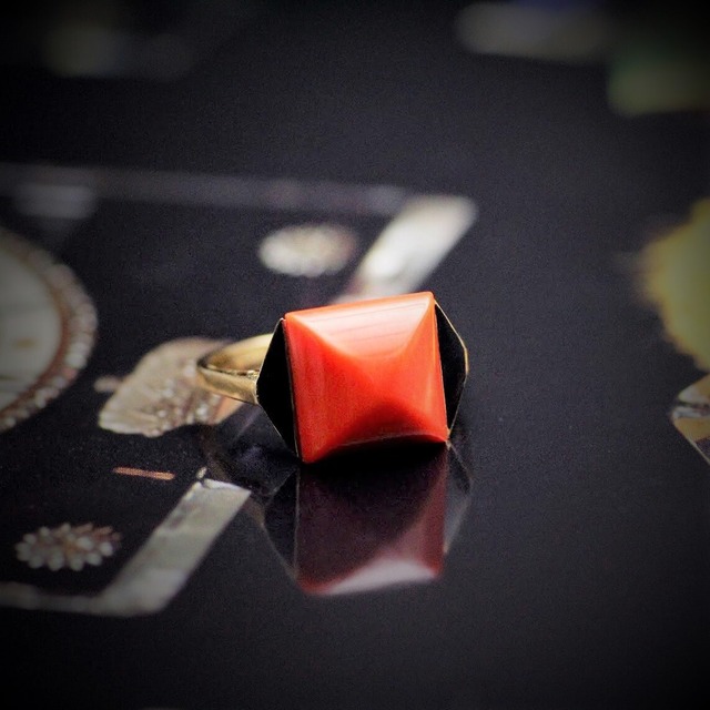 Art-Deco Coral & enamel gold ring circa 1925-30　アール・デコ　コーラル＆エナメル　ゴールドリング