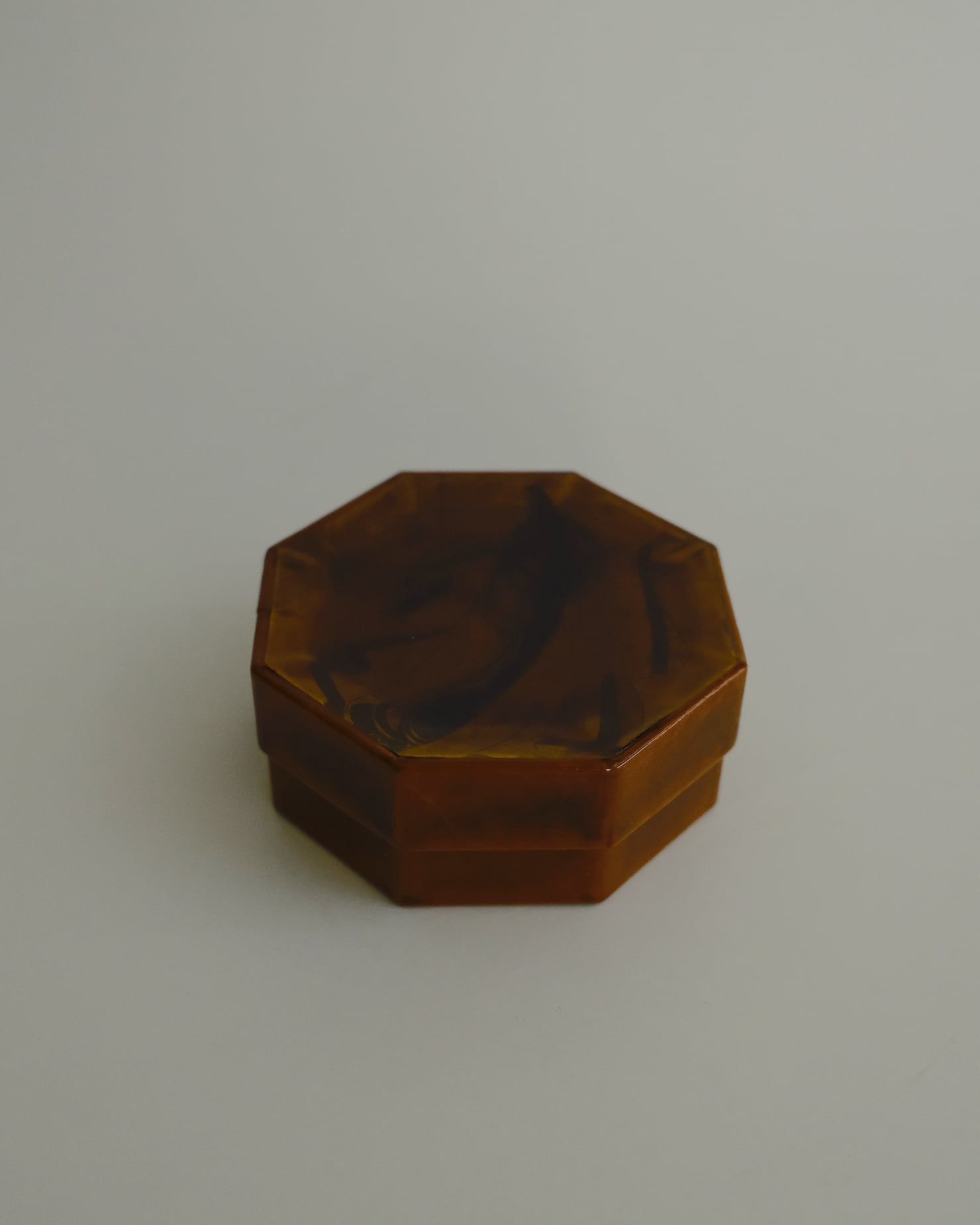 漆の菓子箱｜紅鏡 | あわいもん