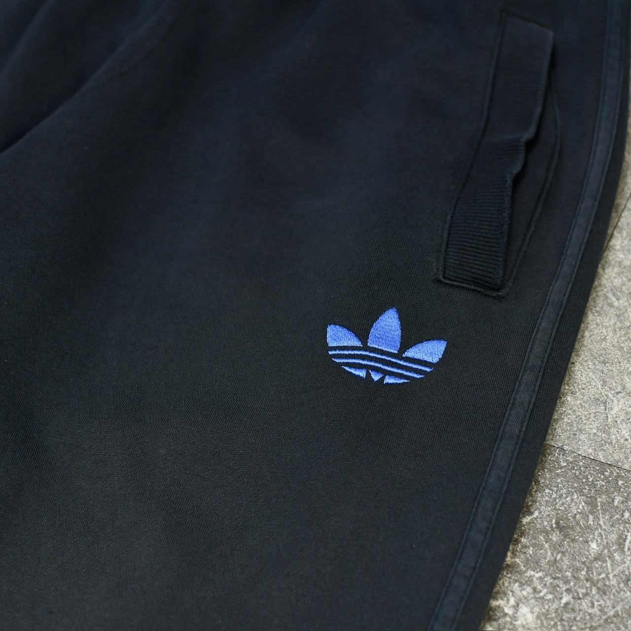 adidas fade side line wide sweat pants