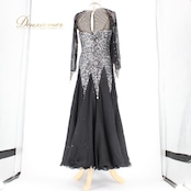 社交ダンス 衣装 スタンダード ドレス ワンピース パーティドレス レディース Sekine ブラック系 シルバー系 黒 長袖 レース チョーカー 華やか スパンコール ラインストーン キラキラ フォーマル 発表会 競技用 演奏会 社交ダンスドレス ラテン 混合 フレアスカート ティアード風 ロング丈 伸縮素材 Lサイズ 11号 ポリエステル ポリウレタン 光沢 ブラックシルバー系 シック エレガント 大人可愛い 9号トルソー参考 素敵 上品