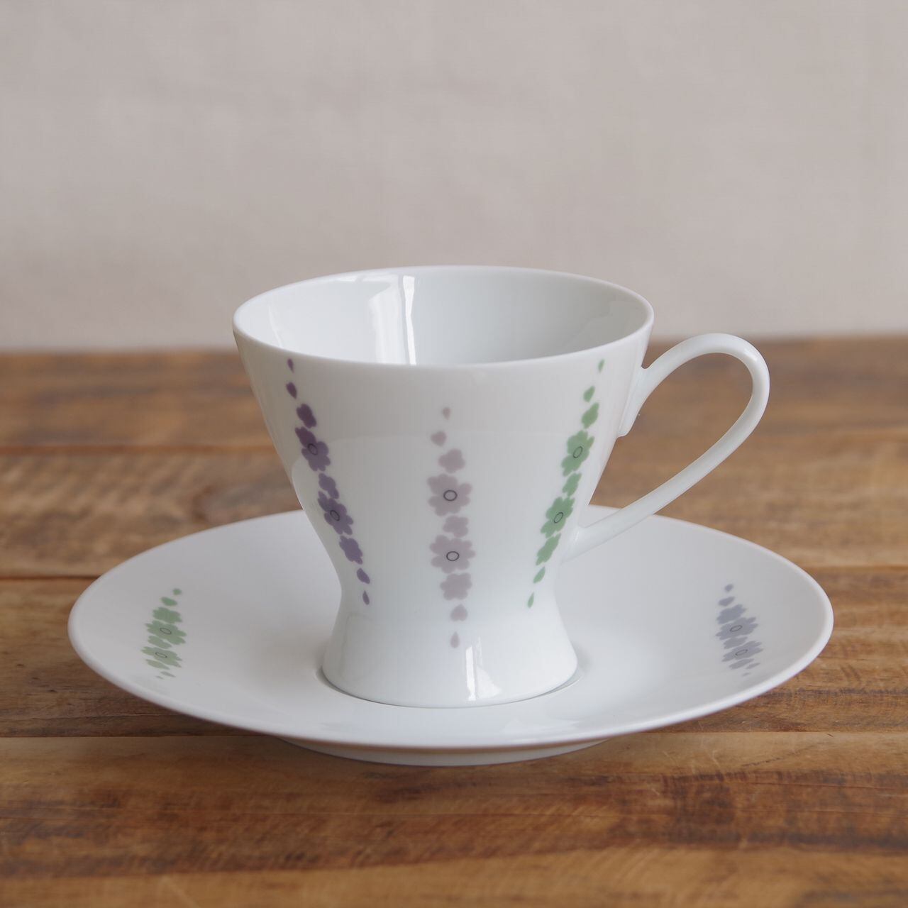 【希少・美品】ふた付きバタ−皿　ドイツ　ヴィンテージ □ From ドイツ | Flohmarkt フローマルクト