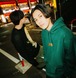 主張が激しいやつ意外と脆い hoodie　Green