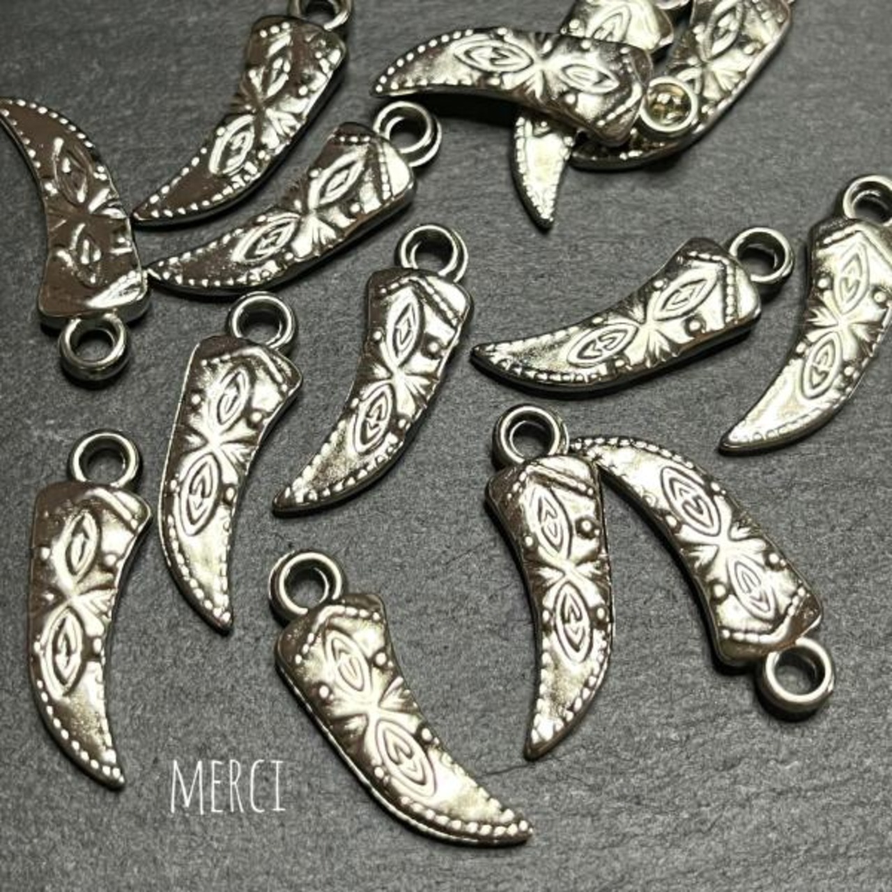 【2個】シングルホーンアクリルデザインチャーム/CCB/プラスチック/樹脂