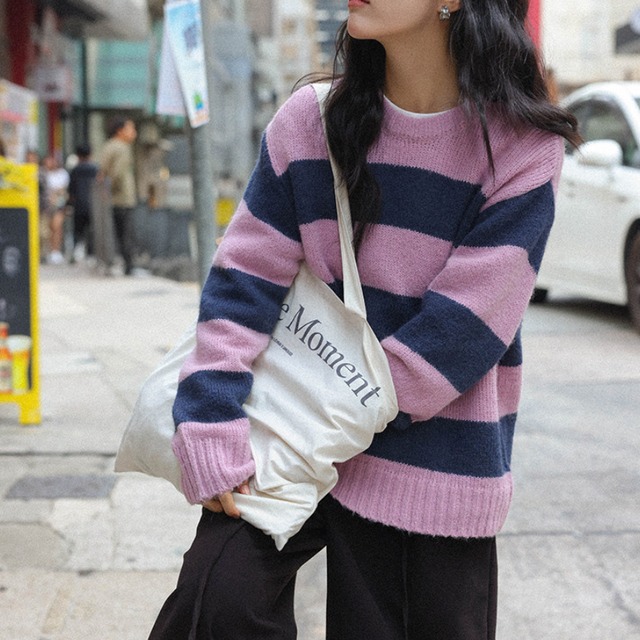 border crew-neck knit　J00389