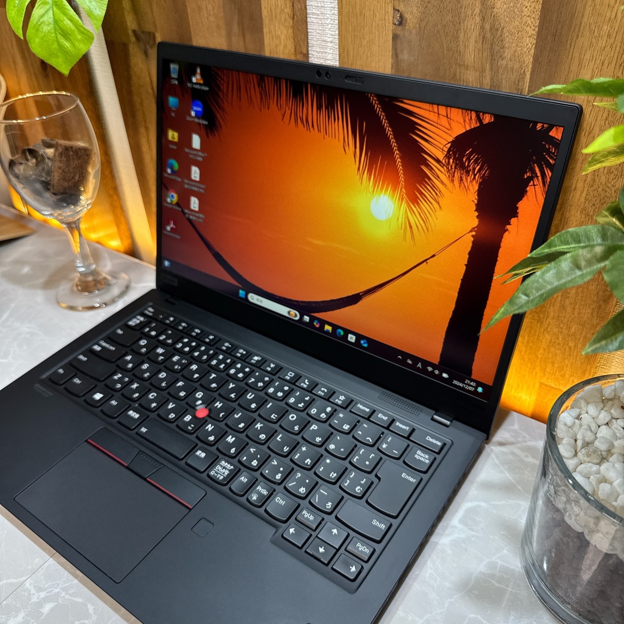 極美品2020年式 Lenovo Thinkpad X1 Carbon/最高峰i7/メモリ16GB/新品SSD2TB/LTEモデル/ノートパソコン