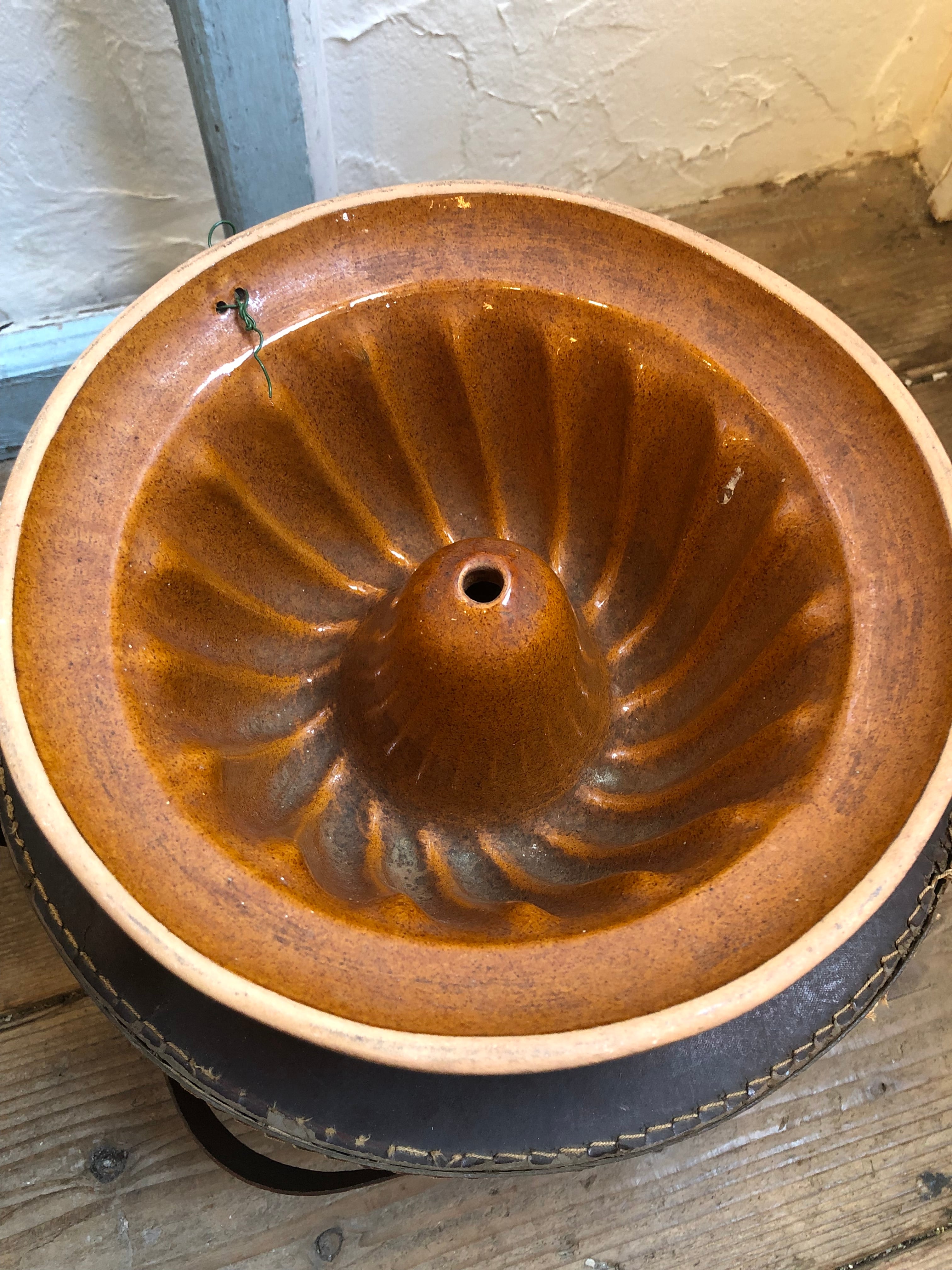 フランスアルザス地方陶器のクグロフ型ブラウンLLサイズ | Brocante de