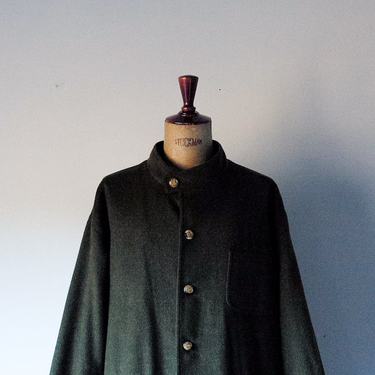 希少ヴィンテージARNYS PARISカシミヤハーフコートアウター　黒 f8ee3596534a47b5d2340bd554e6c4