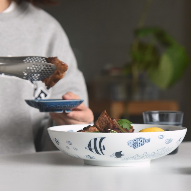 【natural69】【波佐見焼】【cocomarine】【盛鉢】【約23.5cm】 ココマリン 食器 北欧 角皿 スクウェア ジンベイザメ 魚柄 マンタ パスタカレー Hasami ware large bowl fish whale shark