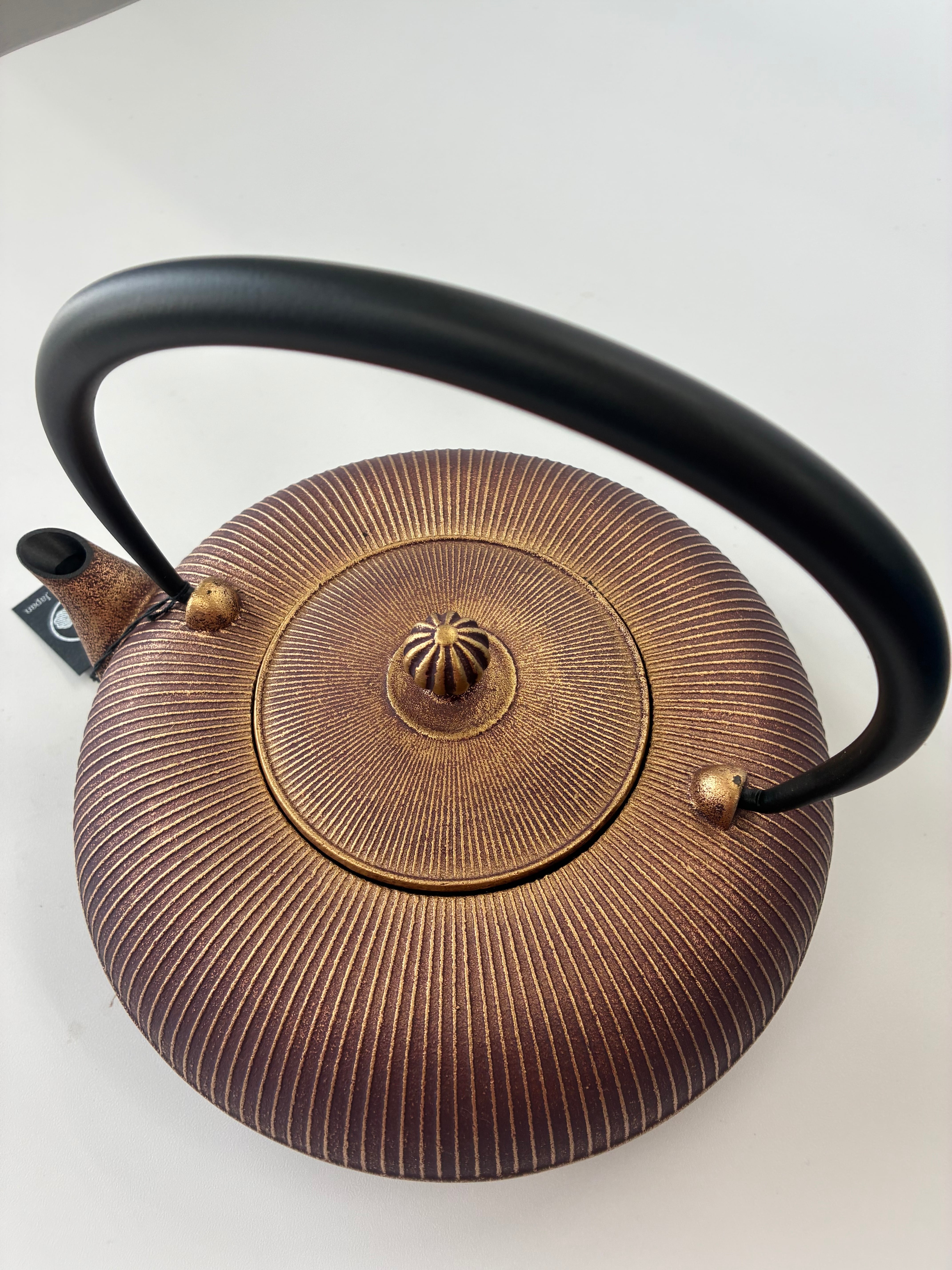 鉄瓶急須 立目 小 0.8L 金紫 | 田舎暮らし屋｜南部鉄器通販.com