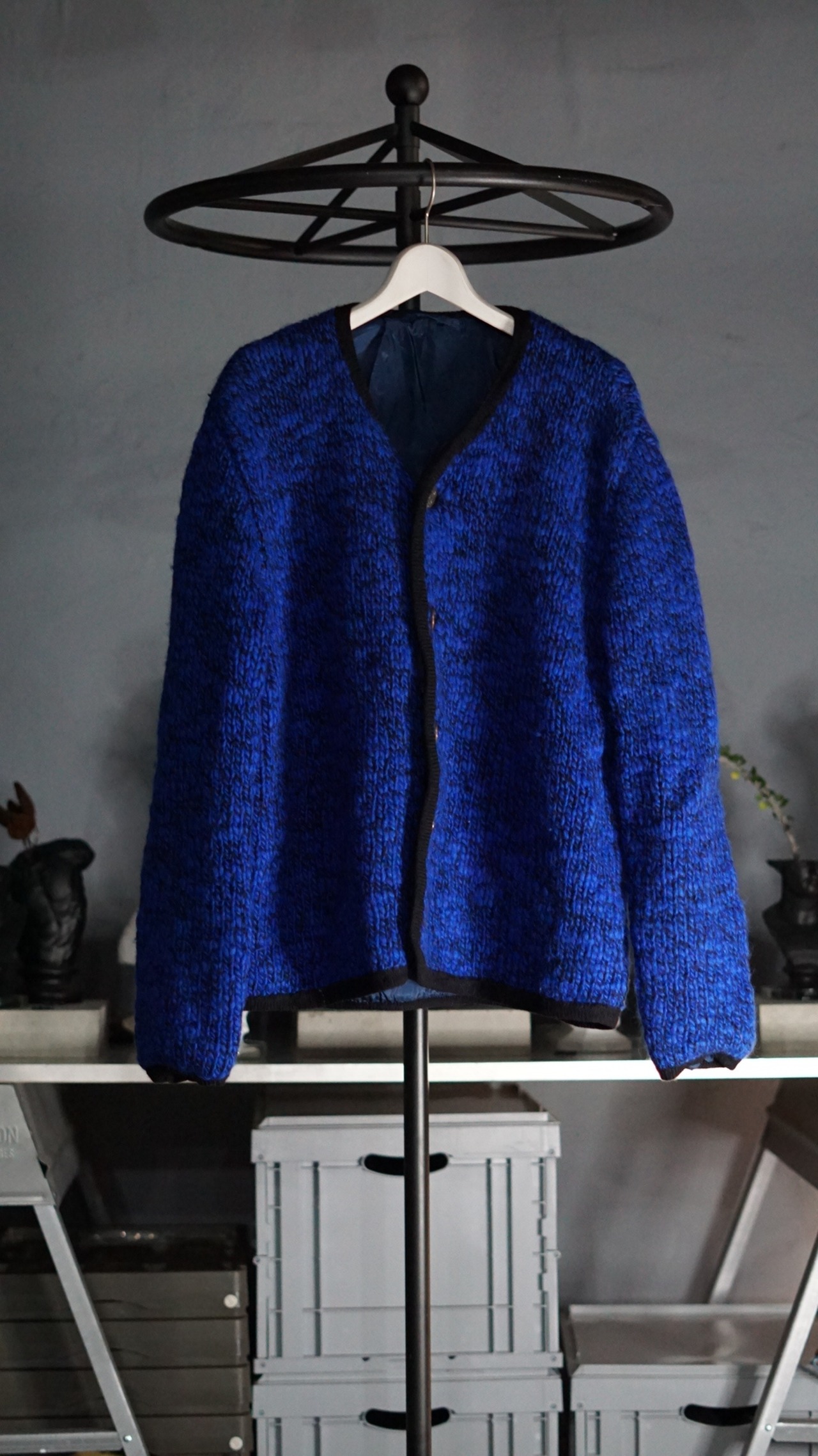 REVERSIBLE CARDIGAN