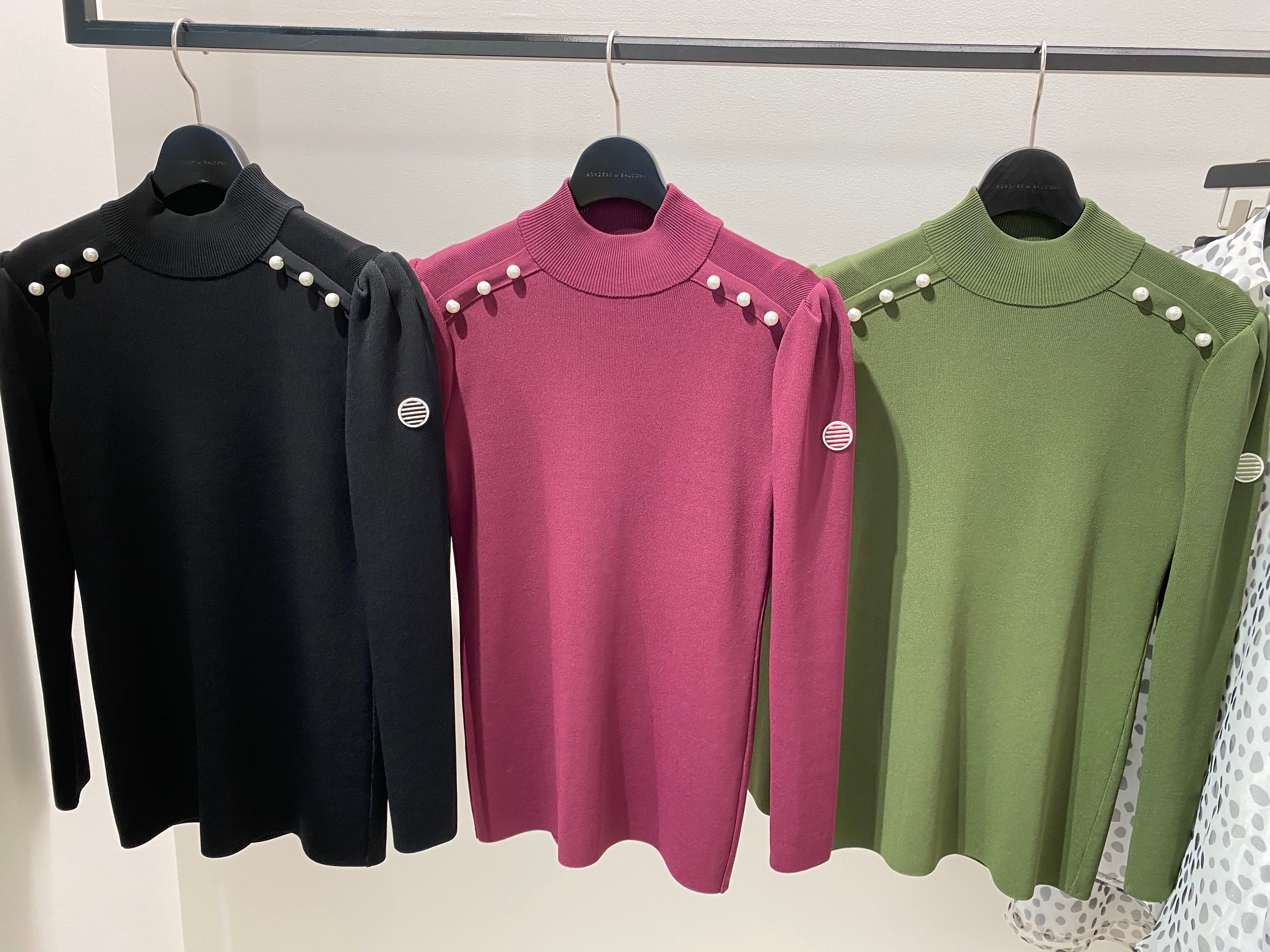 BORDERS at BALCONY PEARL TOP | FLICKA KOBE powered by BASE