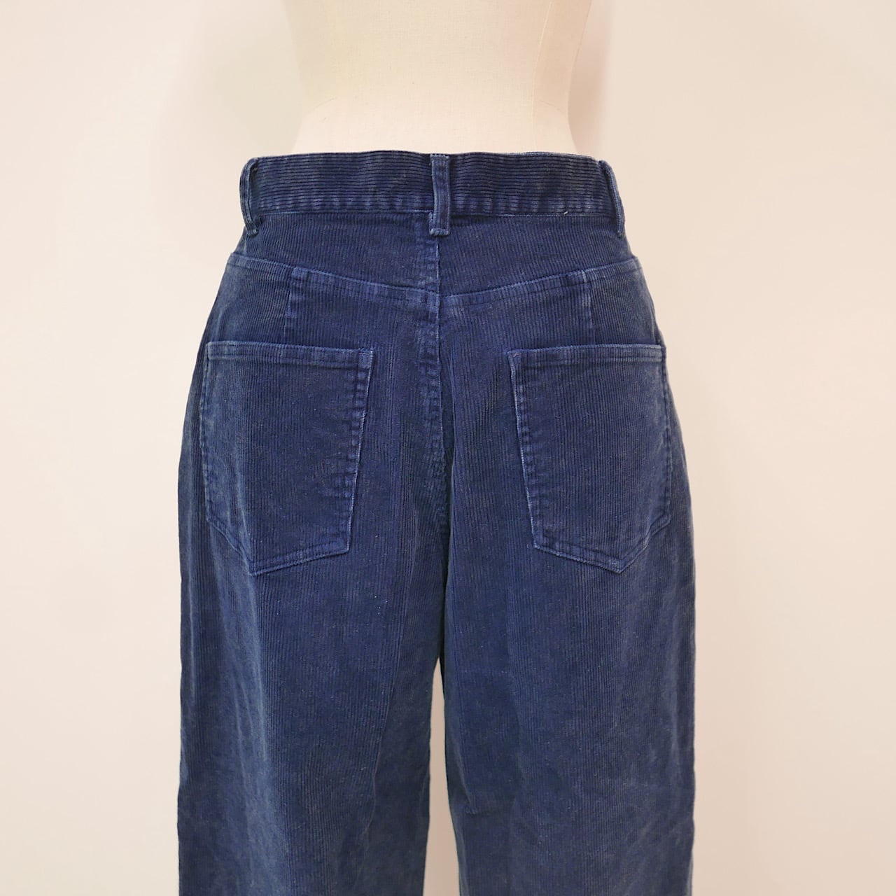 コーデュロイカーヴィーパンツ(ネイビー) | LINKABLE