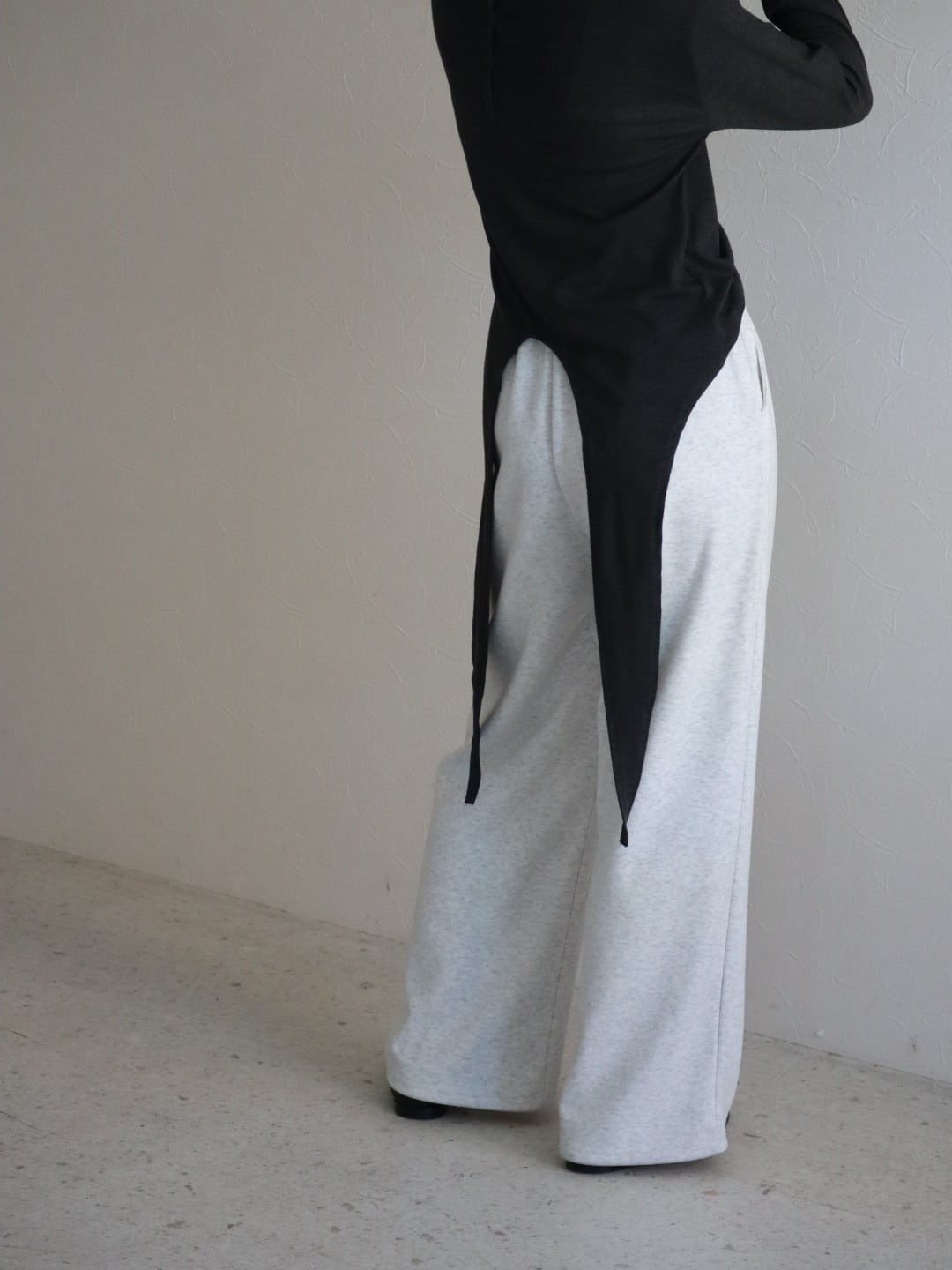 先) velours touch wide pants (melange gray)
