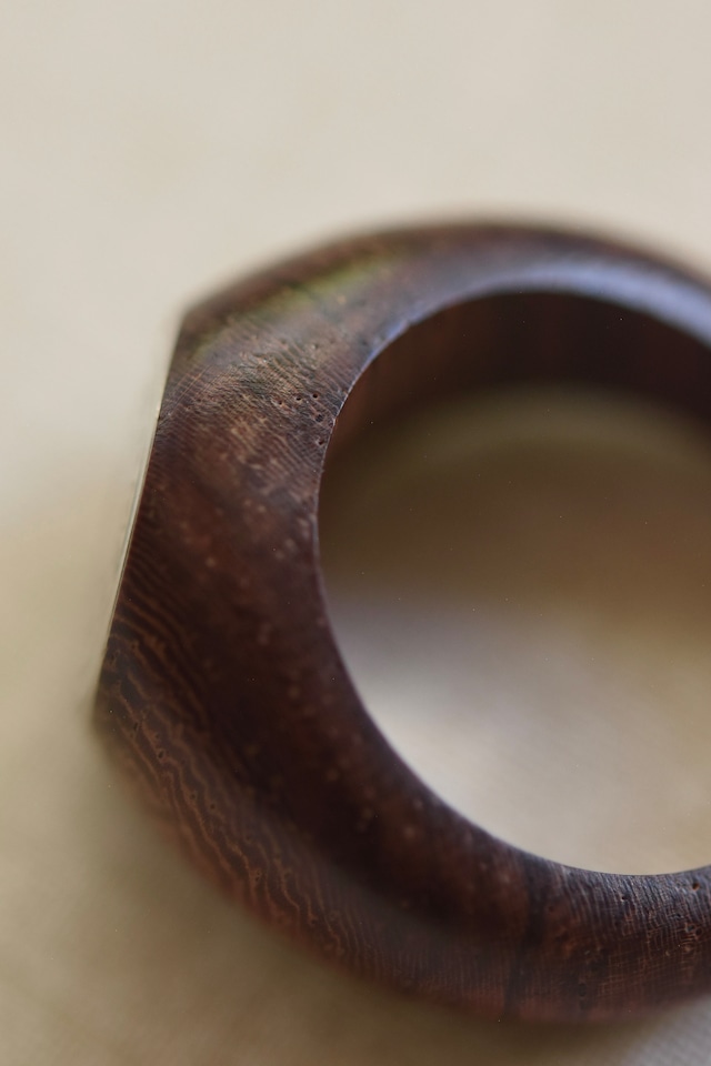 IORI/"HERMES" ring/wood sellier