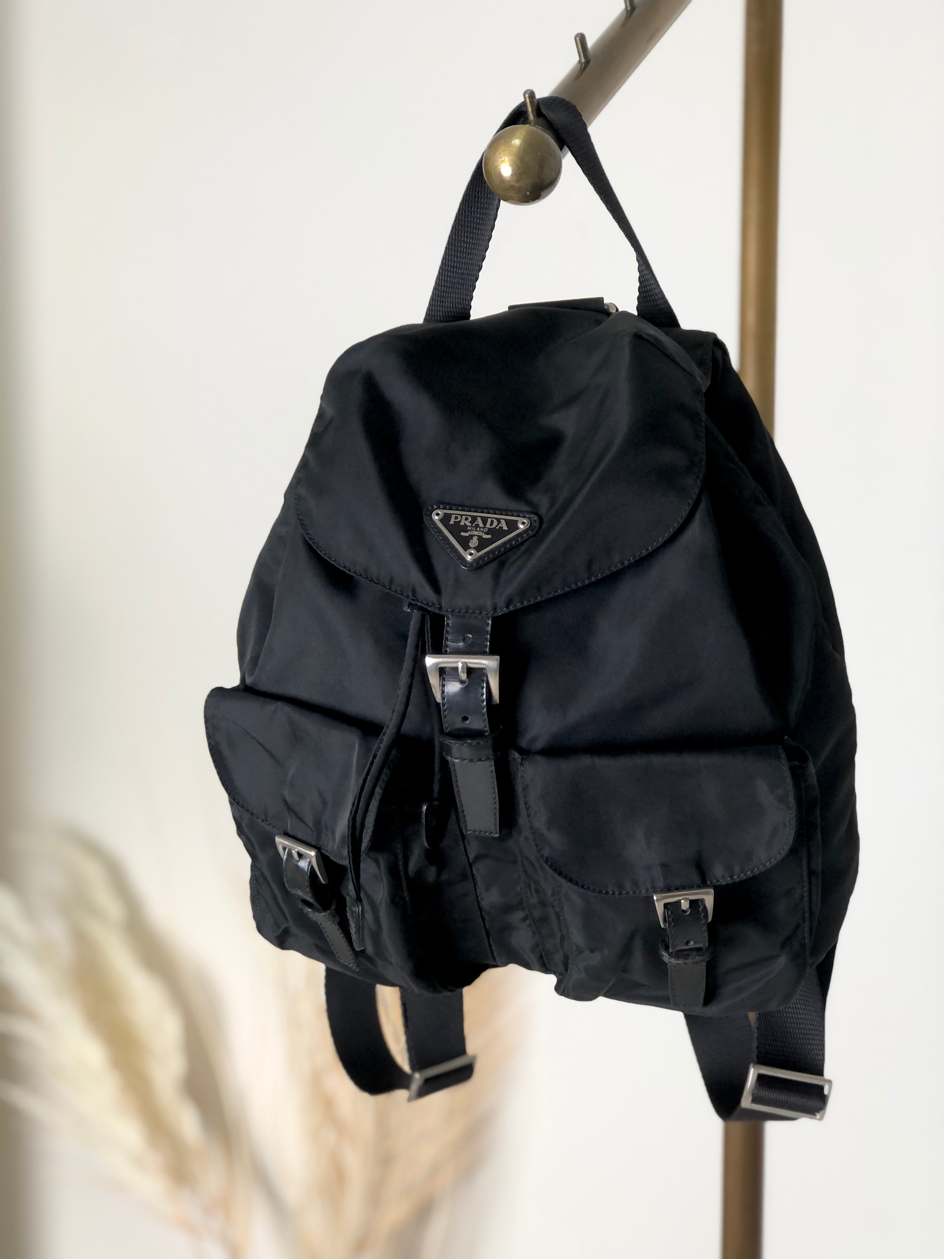 PRADA ナイロン トライアングルロゴ ダブルポケットリュック ブラック PRADA プラダ トライアングルロゴ ナイロン×レザー ダブルポケット
