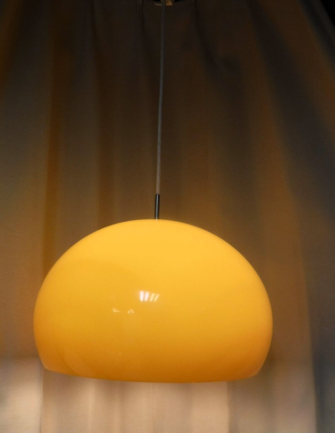 北欧レトロ 山田照明 6灯 シャンデリア すりガラスシェード 天井照明 白 北欧レトロ 山田照明 6灯 シャンデリア すりガラスシェード 天井照明