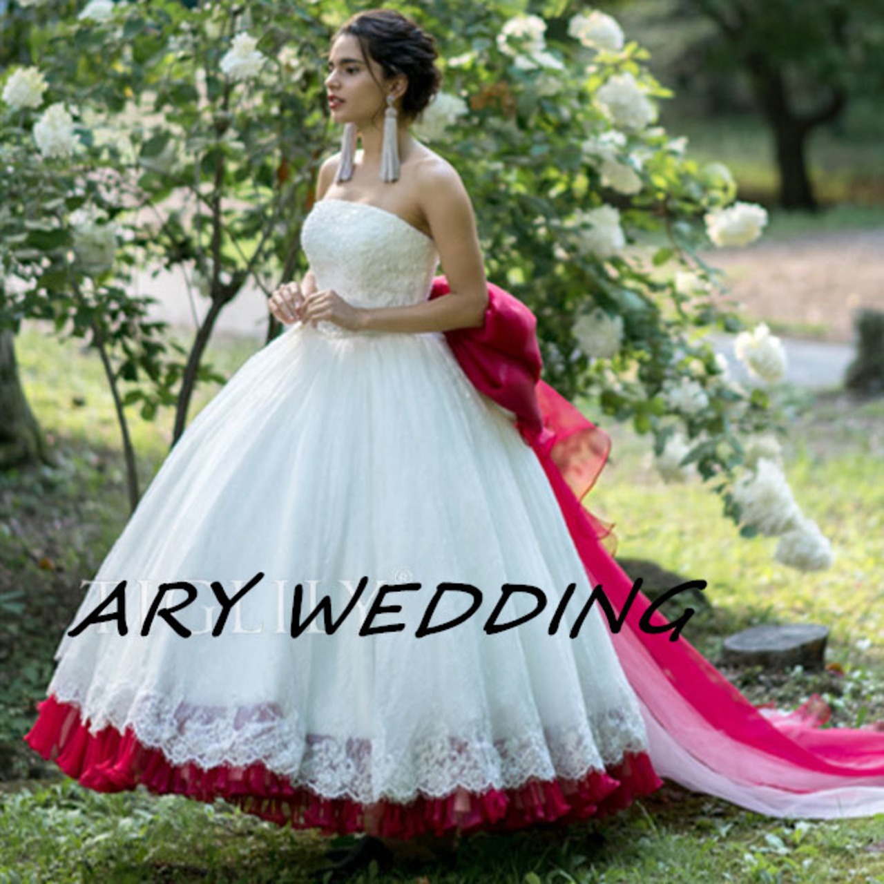 高品質！ベアトップ ウエディングドレス オフホワイト プリンセス  