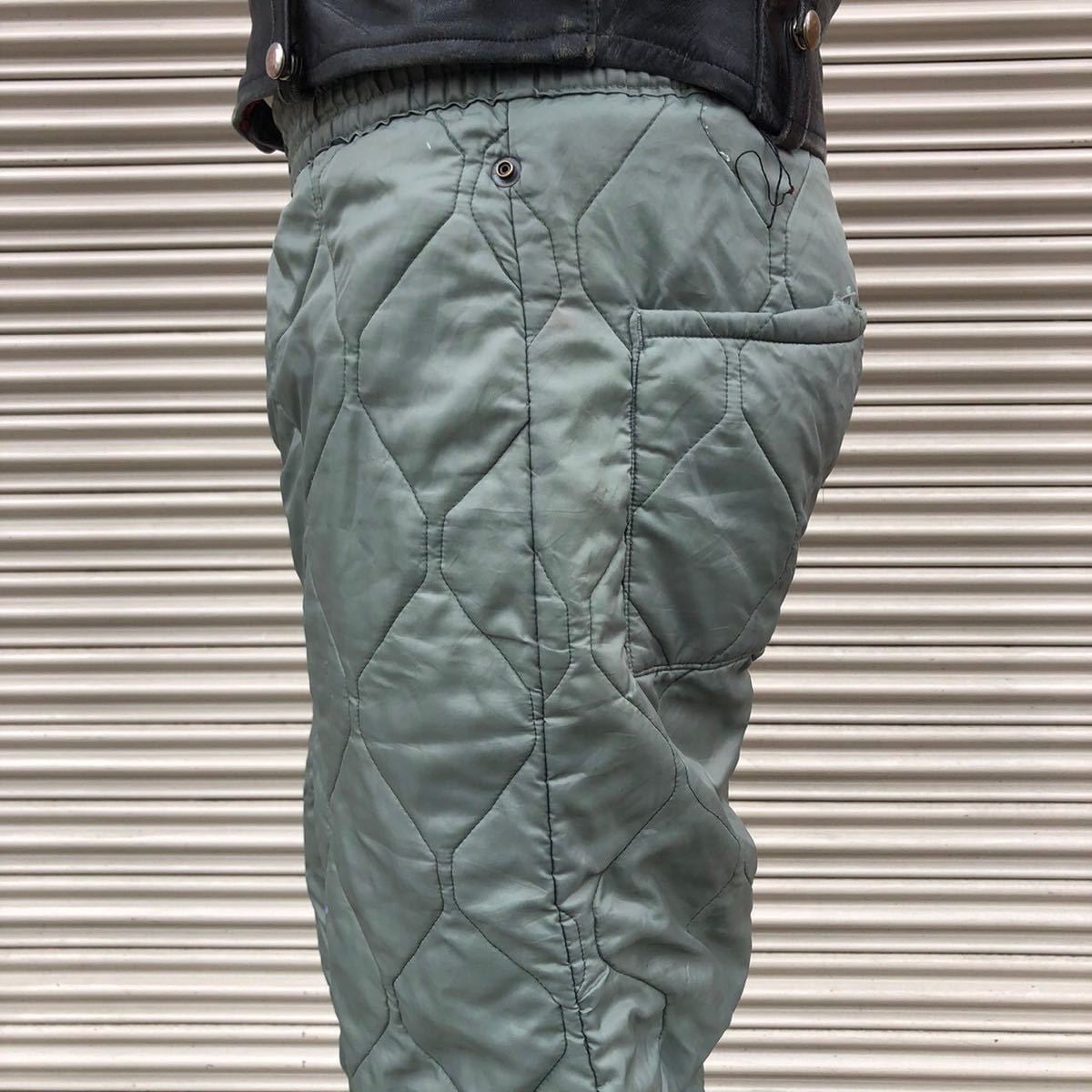 70s 80s 米軍 USAF CWU-9/P ナイロン キルティング ライナー 70s 80s 米軍 USAF CWU-9/P ナイロン キルティング ライナー