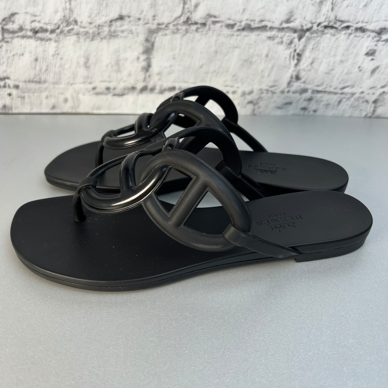 【最終処分SALE】HERMES エルメス  シェーヌダンクル  サンダル ブラック A-9182