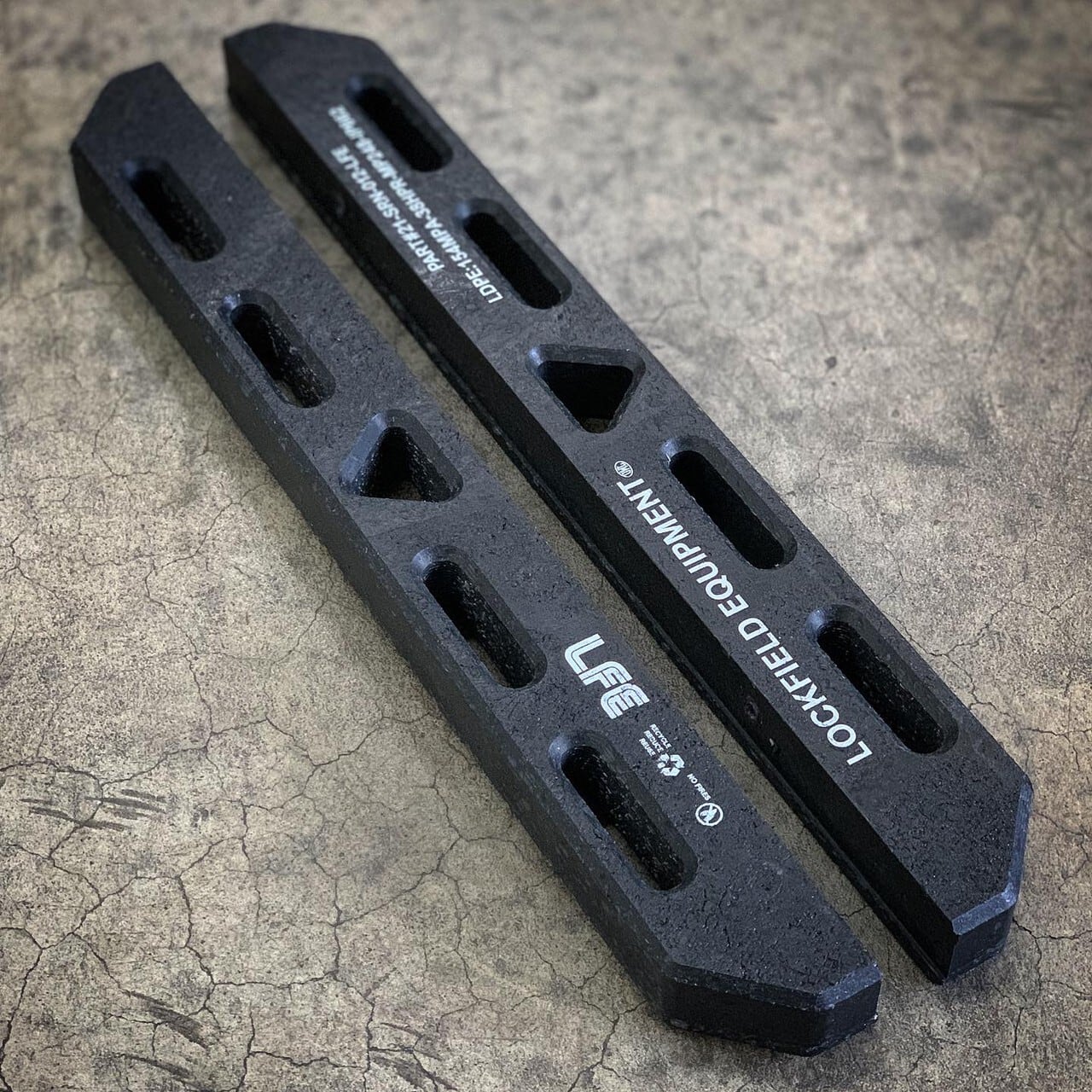 クーポン期間割引　lockfield EQUIPMENT LFE BUMPER