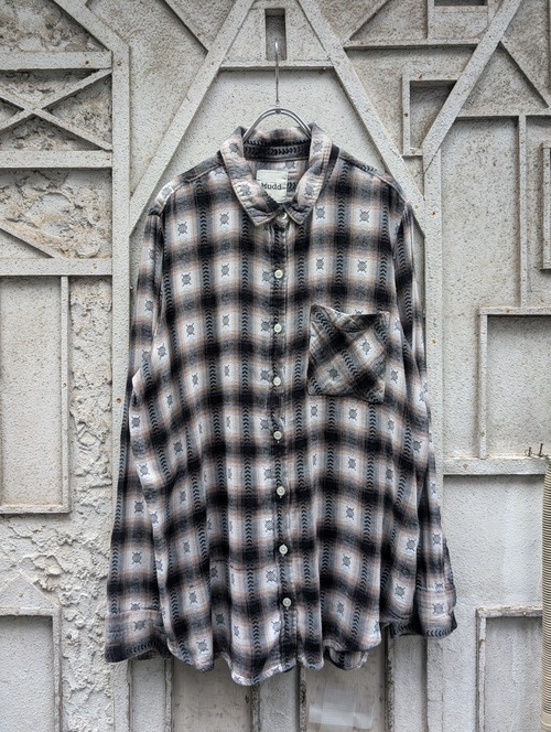 "MUDD" ethnic pattern ombre check shirt