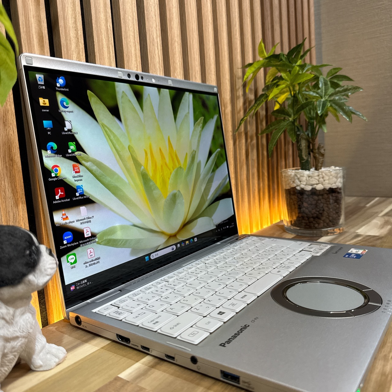 \ 公式ショップ限定価格❣️/ 2K高画質《新型2022年モデル》タッチ対応【Let's note FV1〕メモリ16GB SSD256GB ノートパソコン 安心サポート&3ヶ月保証付き