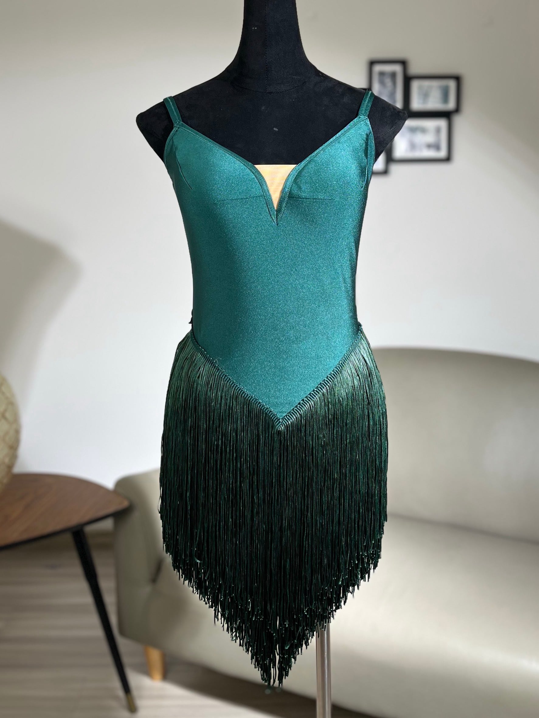 DRESSES | 社交ダンスウェアSTUNNINGDANCEWEAR