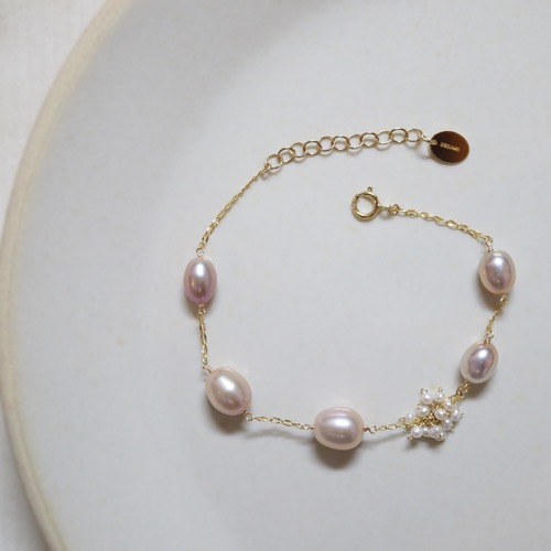 Angel's pearl chain bracelet/purple pink