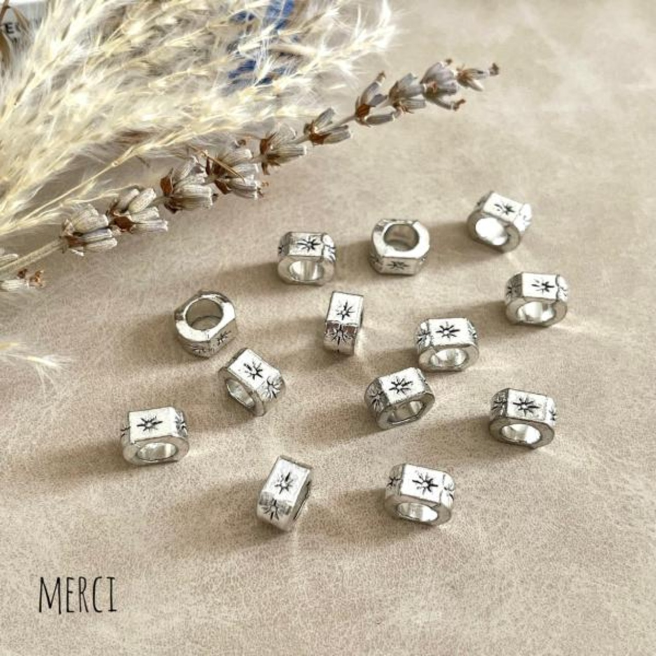 【2個】サンオーバルビーズ/太陽/スペーサー